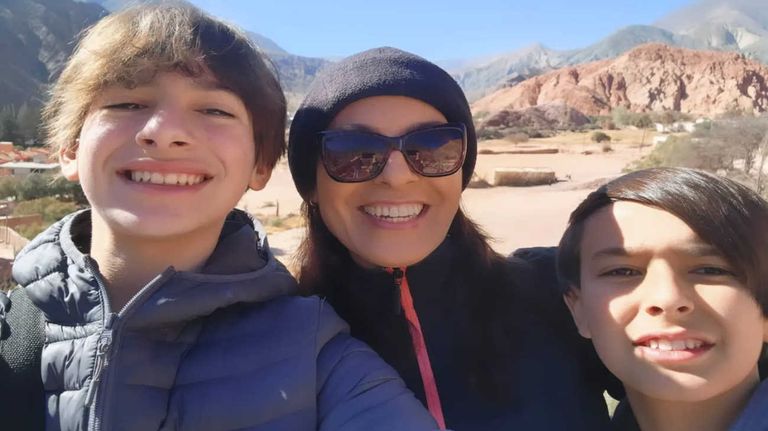 Laura Leguizamon y su familia 20250522