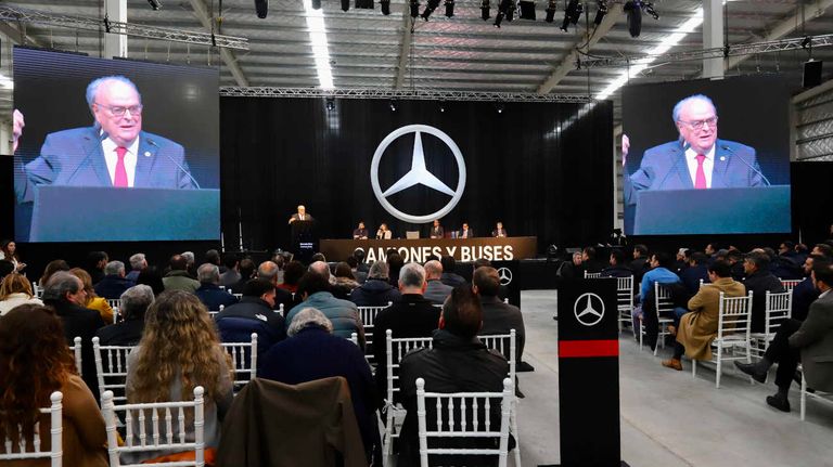 Mercedes Benz 20230720