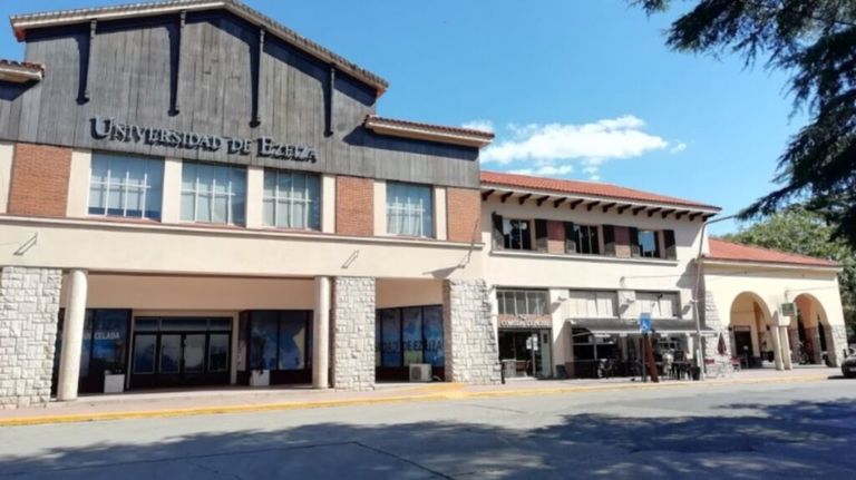 Universidad de Ezeiza