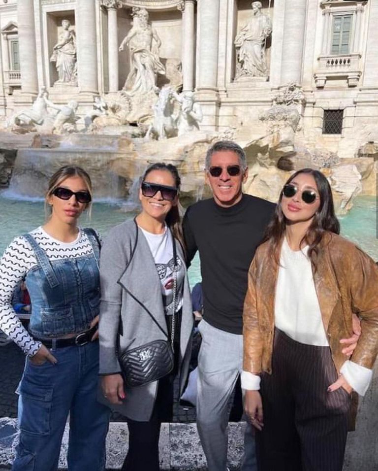 Serrano y familia