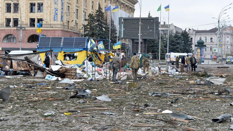Bombardeo ruso a la ciudad de Járkov 20220301