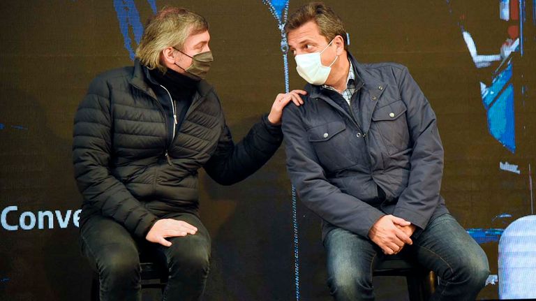 Aportes. Máximo y Massa también serán claves en la campaña.