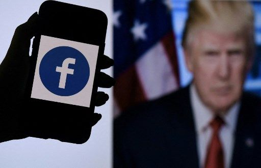 facebookTrumpPelea2021
