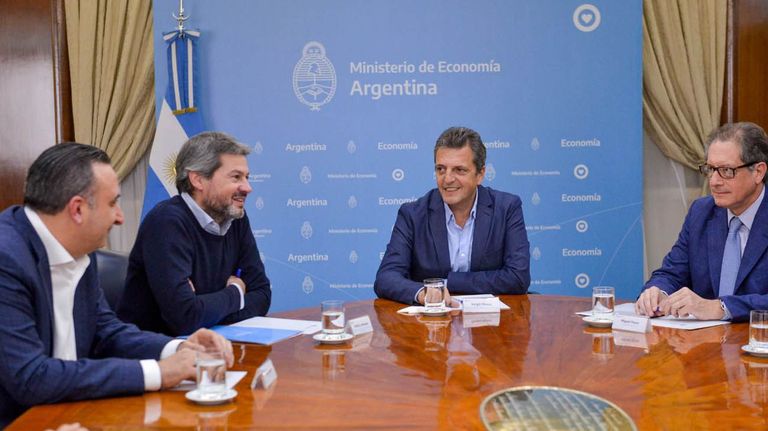 Massa, Pesce, Lammens y Lisandro Cleri. Andres Deya, Presidente FAEVYT 20221102