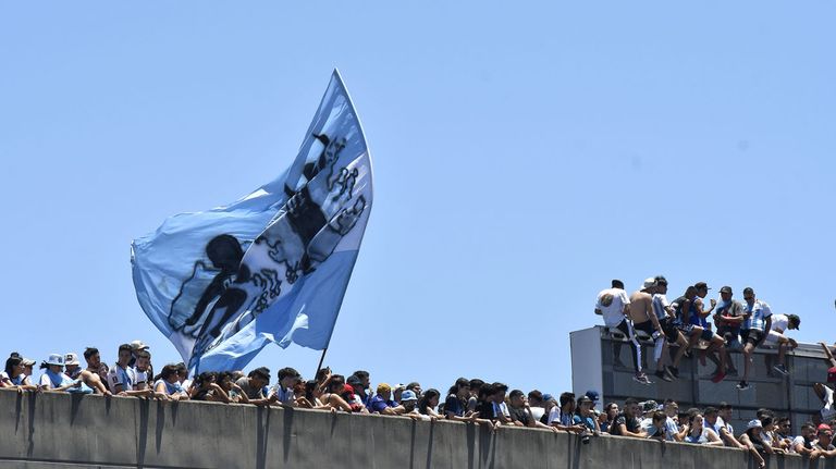Festejos en el camino de los campeones