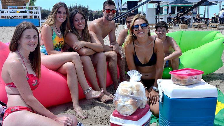 Cae el gasto (30%) de las familias en turismo.