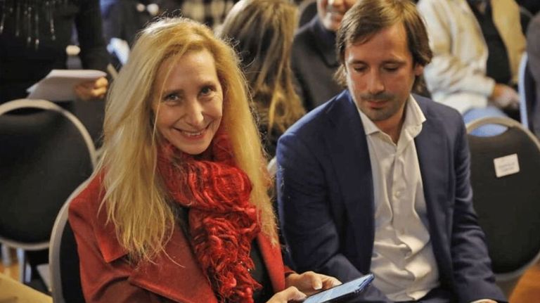 Karina Milei y Santiago Viola