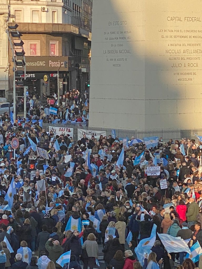 Banderazo contra el Gobierno. 