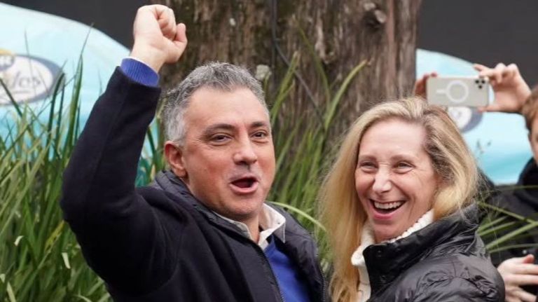 Karina Milei y Sebastián Pareja