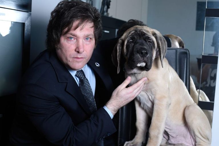 Javier Milei y su perro
