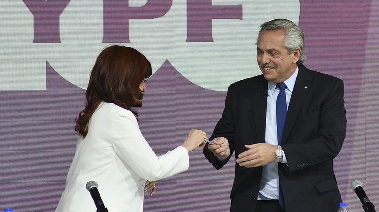 100 años de ypf Alberto Fernández y Cristina Kirchner 20220603