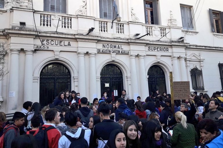 ESCUELA