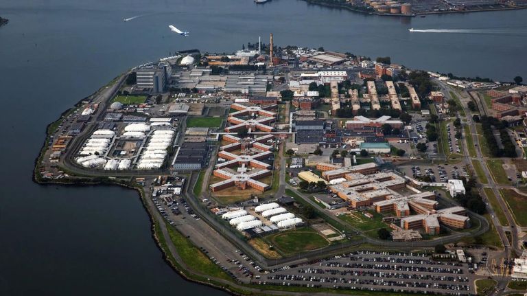 prision rickers island