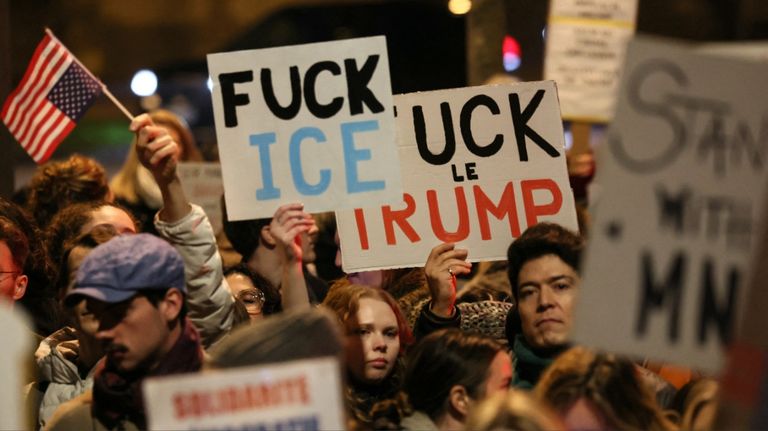 Trump suspendió a dos agentes de inmigración en tiroteo en Minneápolis