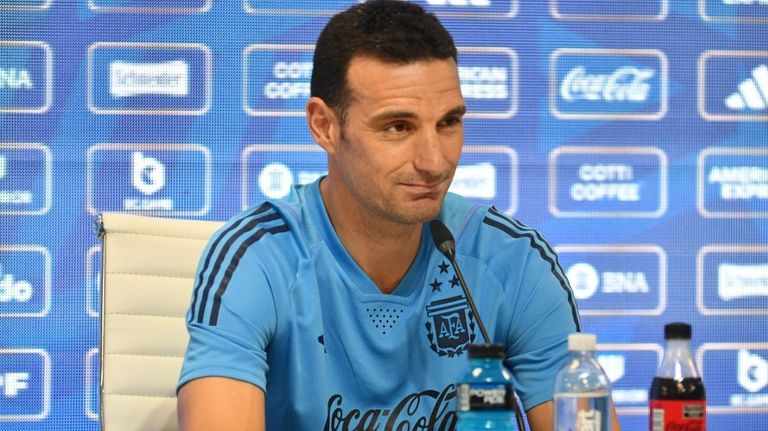 Lionel Scaloni en conferencia de prensa