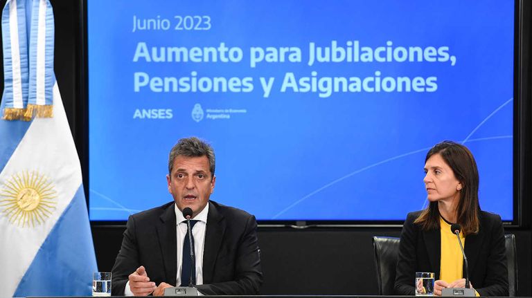 Sergio Massa y Fernanda Raverta 20230510