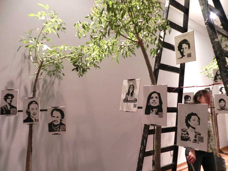 Políticas del deseo: para todes, tode. Muestra colectiva en el Centro Cultural Kirchner.