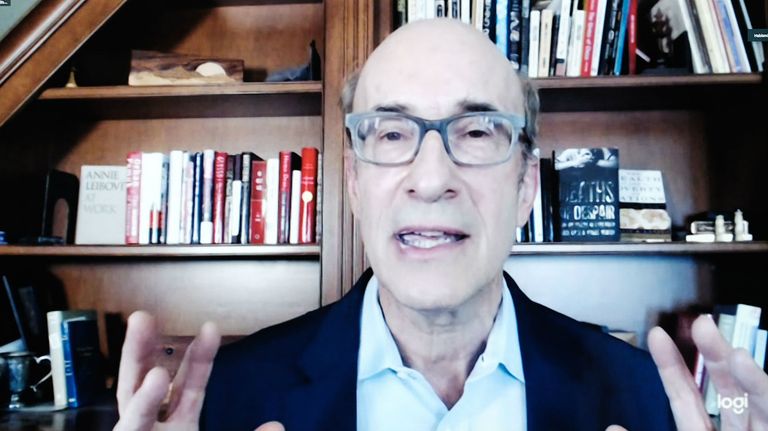 Kenneth Rogoff, en la entrevista con Jorge Fontevecchia.