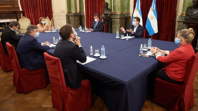 Postergación de las PASO.
