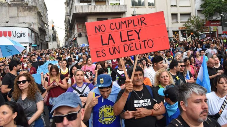 Marcha Discapacidad y Garrahan 22102025