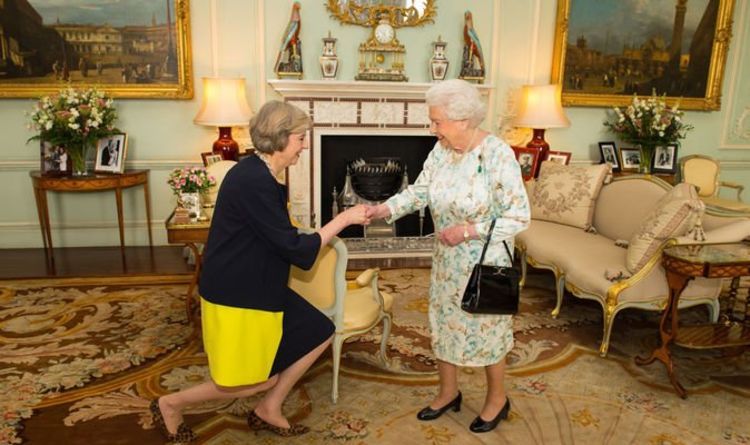 primeros ministros reina isabel ii
