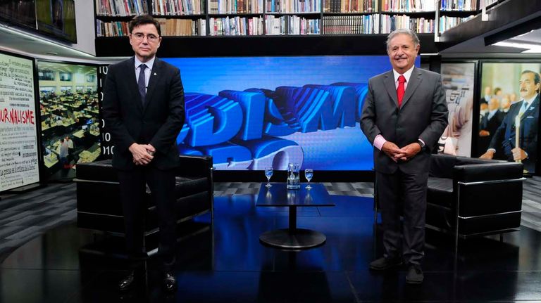 El expresidente Eduardo Duhalde, en la entrevista con Jorge Fontevecchia.