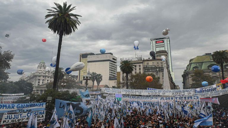 25 DE MAYO PLAZA 20230525