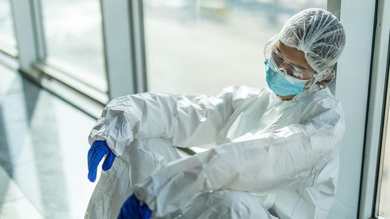 médicos cansados 20210707