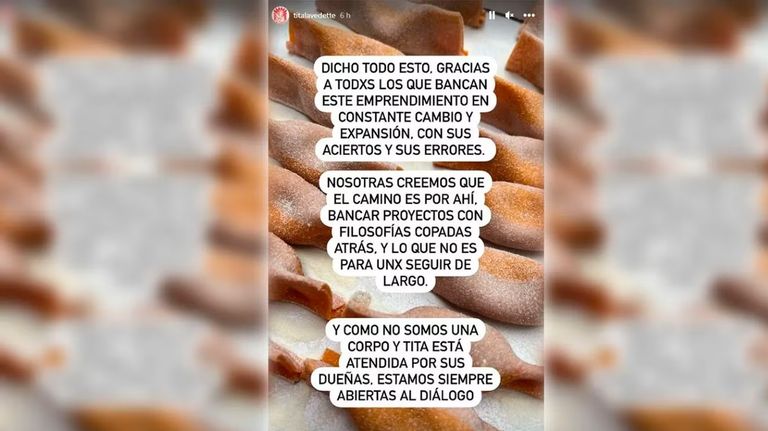 Descargo de la fábrica de pastas