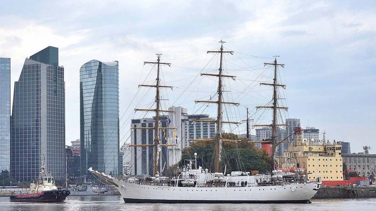 La fragata Libertad de la Armada Argentina20250527