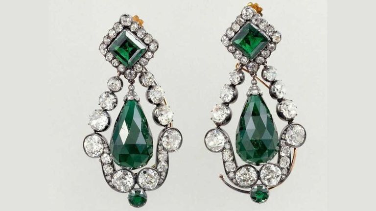 Las joyas de la corona robadas del Museo del Louvre de París 20251020