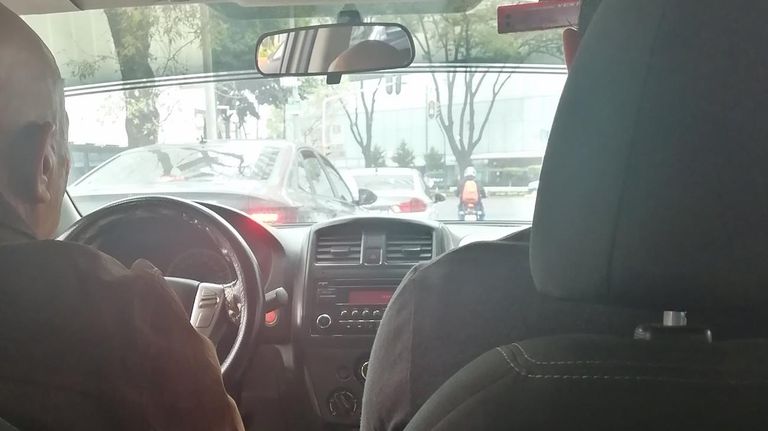 Personas manejando 20220921