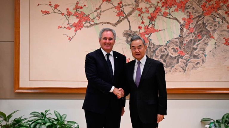 Pablo Quirno y el canciller Wang Yi 27052026
