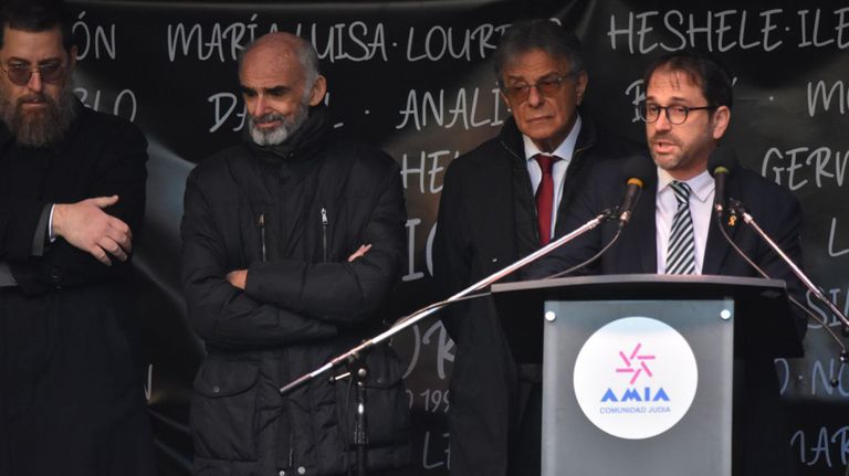 Acto del 30 aniversario del atentado a la sede de AMIA