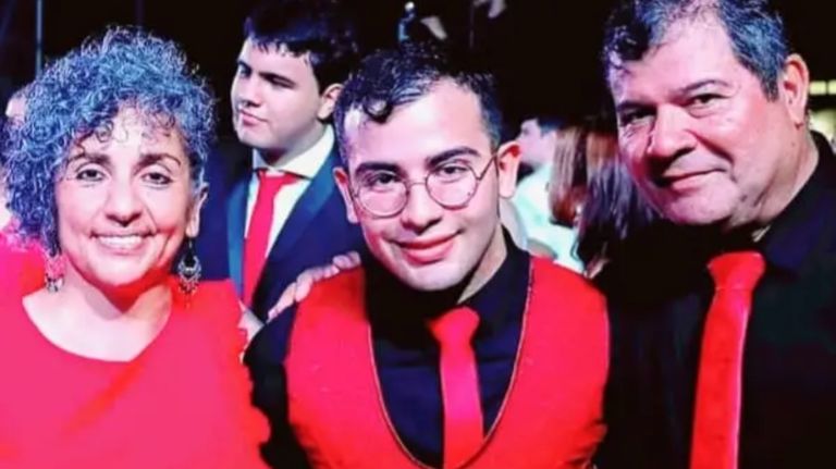 Marcela Acuña, César y Emerenciano Sena