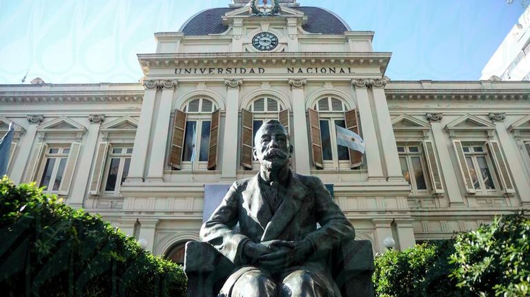 Universidad Nacional de La Plata 20220124