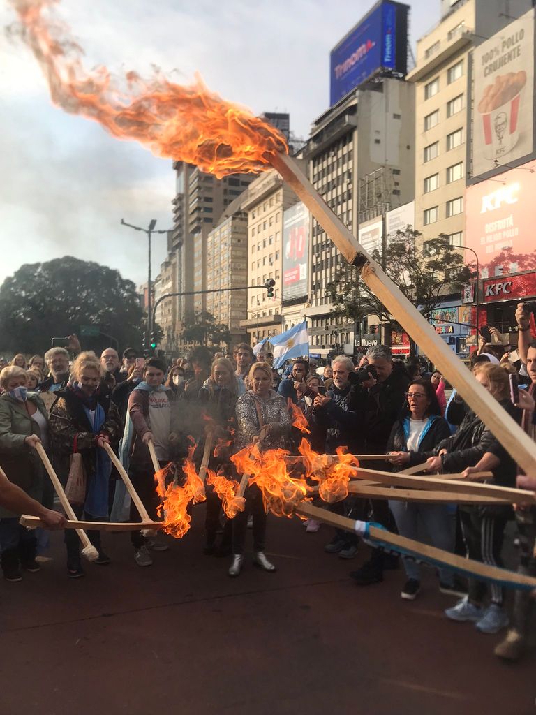 Banderazo contra el Gobierno. 