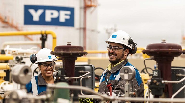 YPF 100 años 20220603