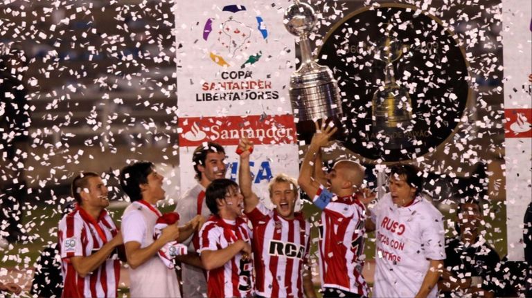 La reconstrucción de Estudiantes de La Plata: del título de 2006 a la gloria continental de 2009