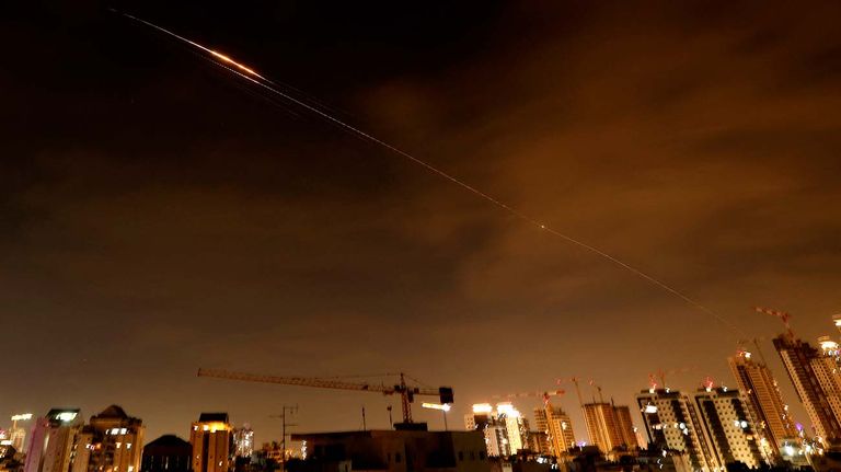 Misil Iraní ataca Israel