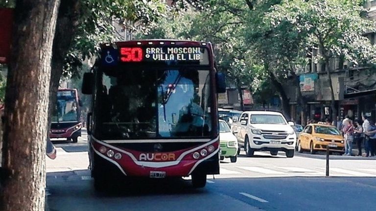 Paro de colectivos: así vivieron la medida de fuerza los pasajeros del AMBA