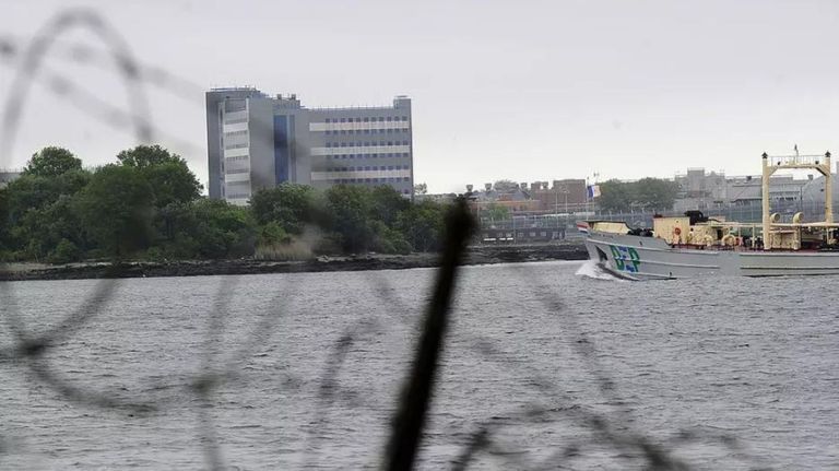 prision rickers island