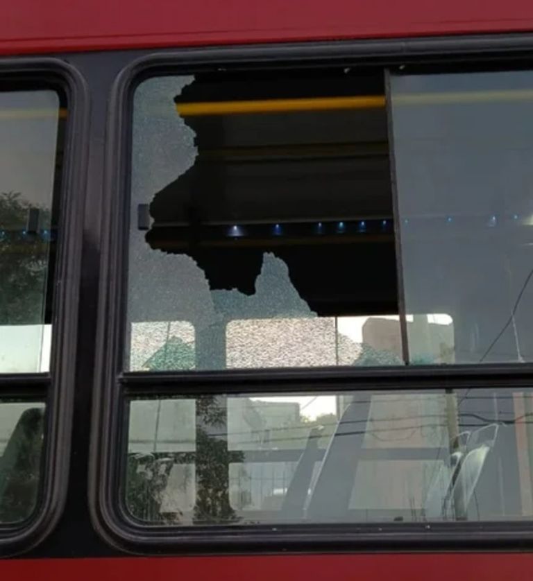 Ataques a colectivos en Bahía Blanca 20250410