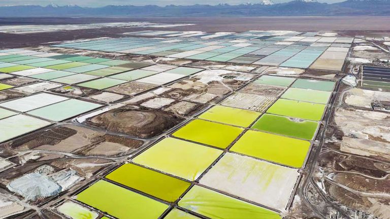 2023_04_23_salar_atacama_litio_chile_cedoc_g