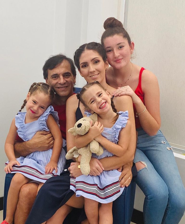 Fabián Bustos y familia