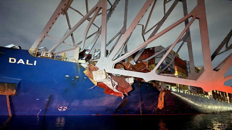 Una vista del buque de carga Dali que se estrelló contra el puente Francis Scott Key 20240326