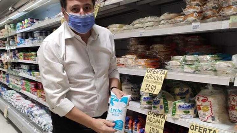 BONAERENSE VENDE LECHE DE MARCA PROPIA A MITAD DE PRECIO 20220323
