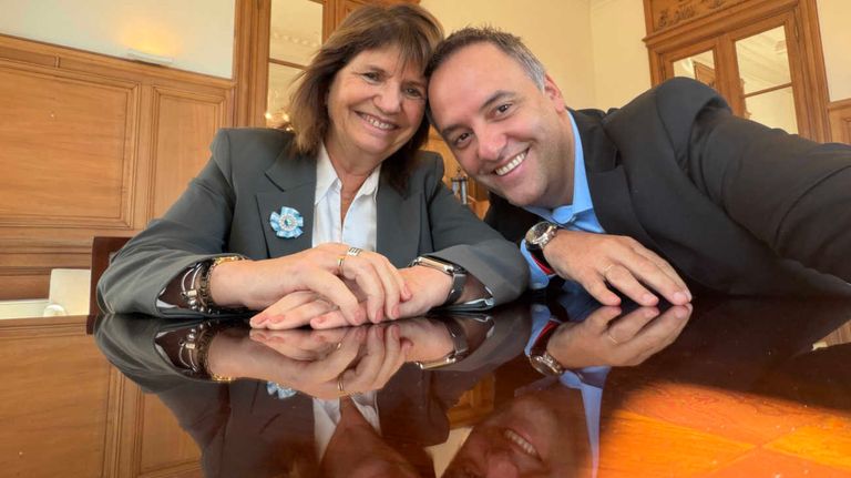 Bullrich y Adorni 20260410