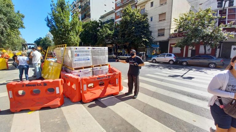  Protesta de vecinos de Caballito contra la obra del parque en Avenida Honorio Pueyrredón 20220131