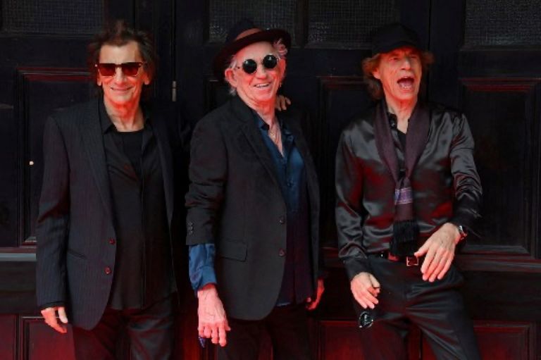 stonesNuevoDIscoOCt2023